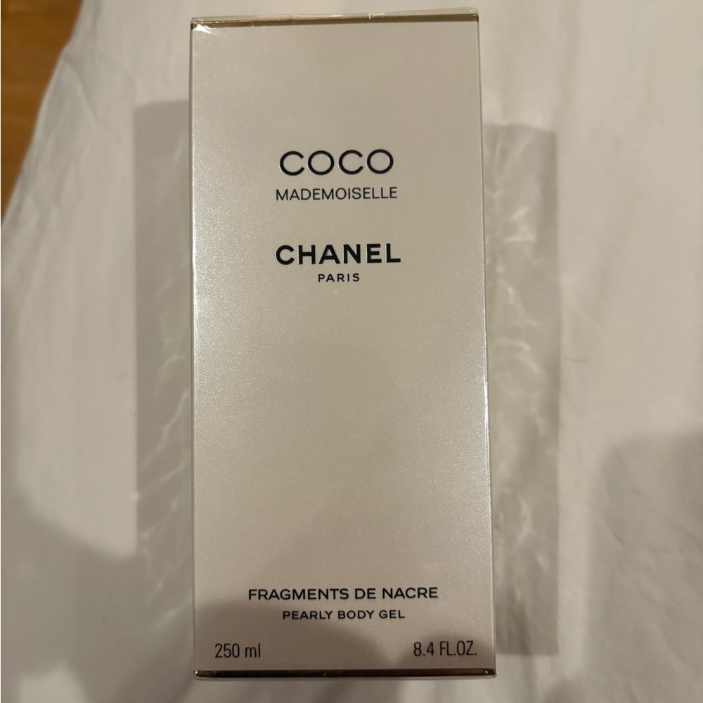 CHANEL Coco Mademoiselle Pearly Body Gel - Cream